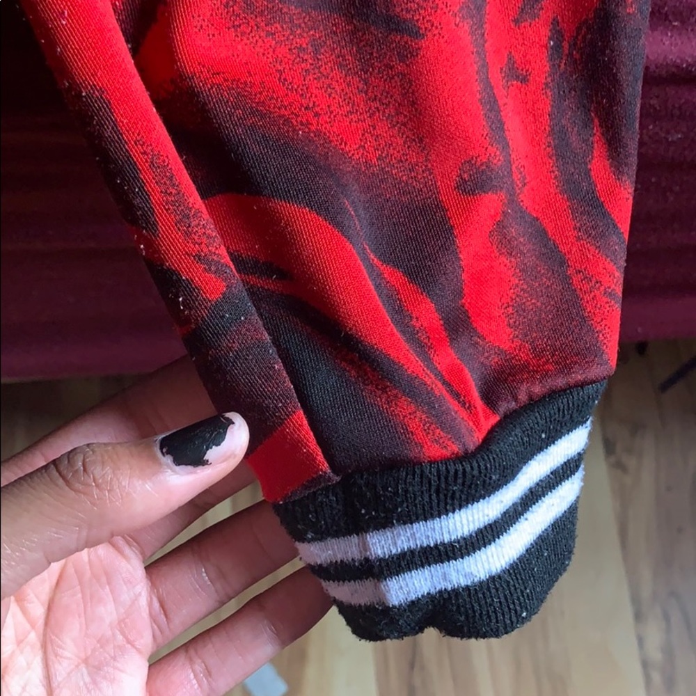 Tracksuit - Picture 3 of 4